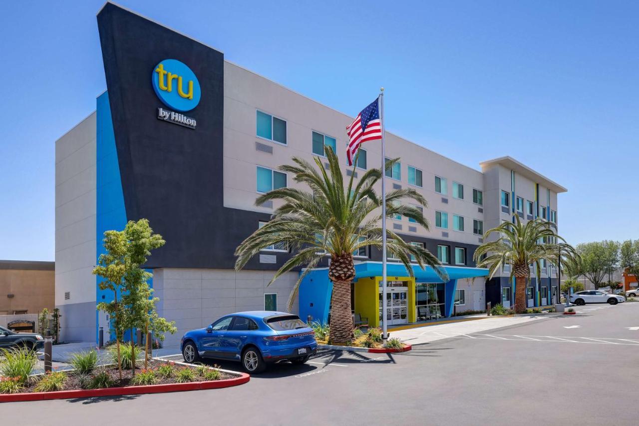 Tru By Hilton Lathrop Exterior foto